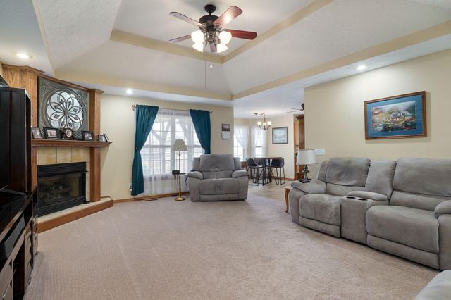 3265 W Grandview Street, Springfield, MO 65803