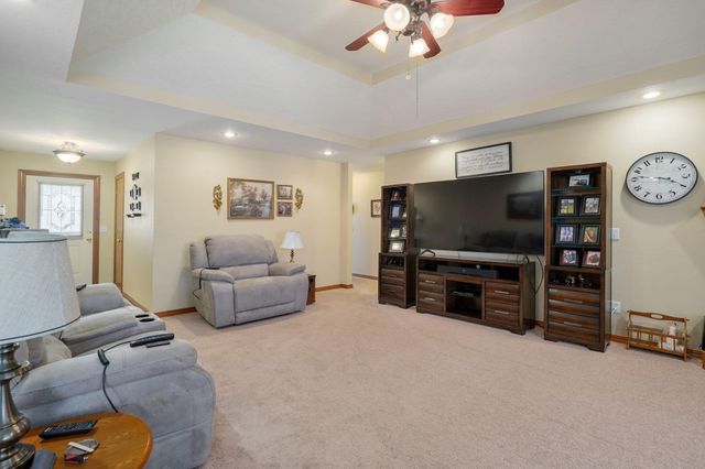 3265 W Grandview Street, Springfield, MO 65803