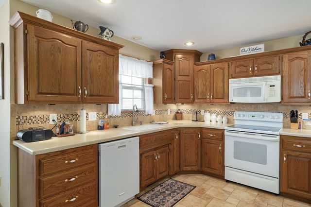 3265 W Grandview Street, Springfield, MO 65803