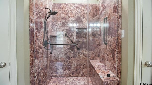 15360 Wagon Wheel Drive, Chandler, TX 75758