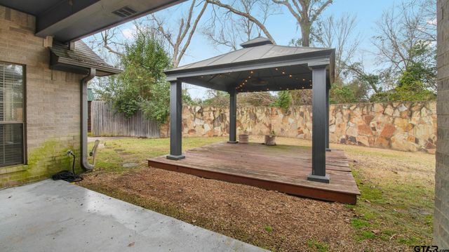 15360 Wagon Wheel Drive, Chandler, TX 75758