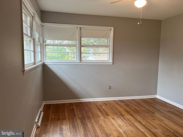 502 GLIDER AVE, Berlin, NJ 08009