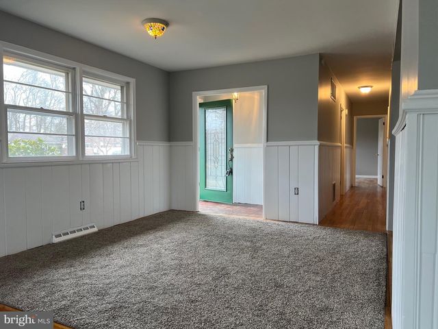 502 GLIDER AVE, Berlin, NJ 08009