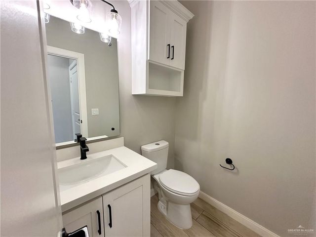 8904 N 27th Lane, Mcallen, TX 78504