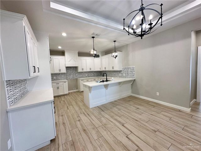 8904 N 27th Lane, Mcallen, TX 78504