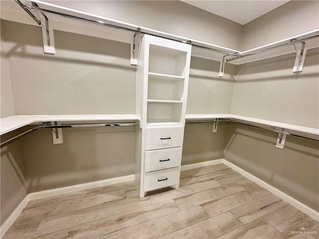 8904 N 27th Lane, Mcallen, TX 78504