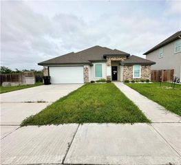 8904 N 27th Lane, Mcallen, TX 78504