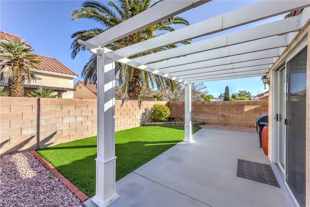 7820 High Stream Avenue, Las Vegas, NV 89131