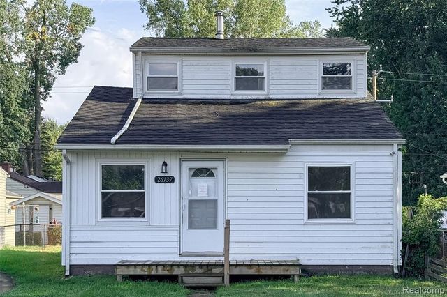 26137 Superior Road, Taylor, MI 48180