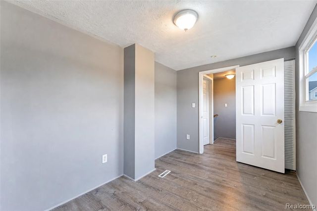 26137 Superior Road, Taylor, MI 48180