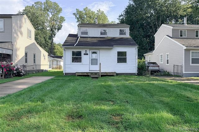 26137 Superior Road, Taylor, MI 48180