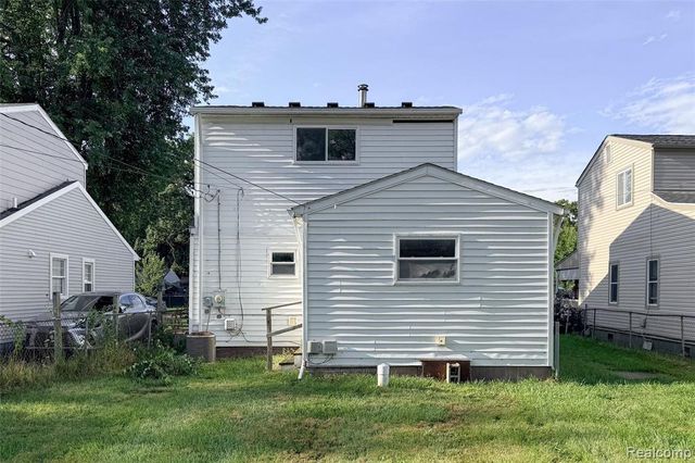 26137 Superior Road, Taylor, MI 48180