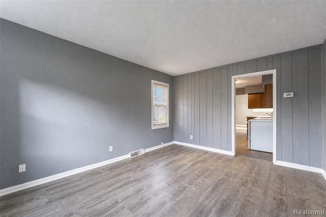26137 Superior Road, Taylor, MI 48180