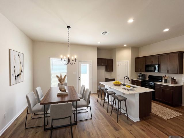 2086 Sherri's Way, Port Allen, LA 70767