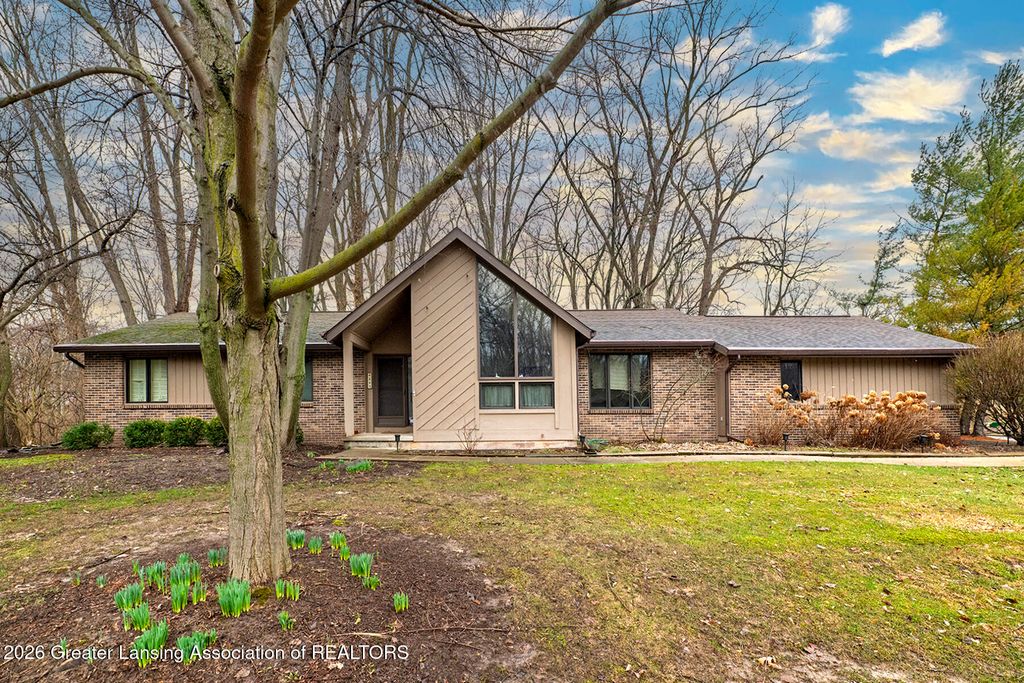 4845 Arapaho Trail, Okemos, MI 48864