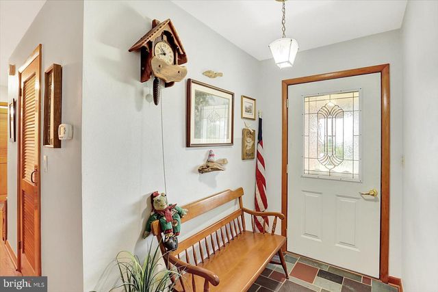 10 GRASSHOPPER LN, Fairfield, PA 17320