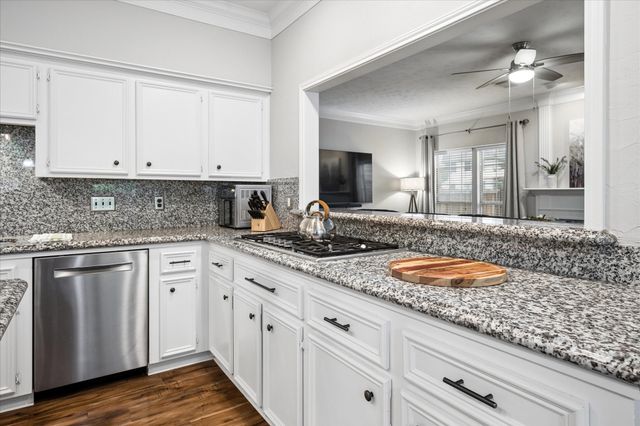 7624 Tallow Drive, Irving, TX 75063