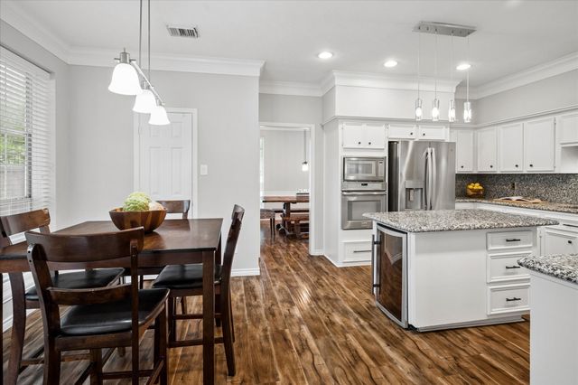 7624 Tallow Drive, Irving, TX 75063