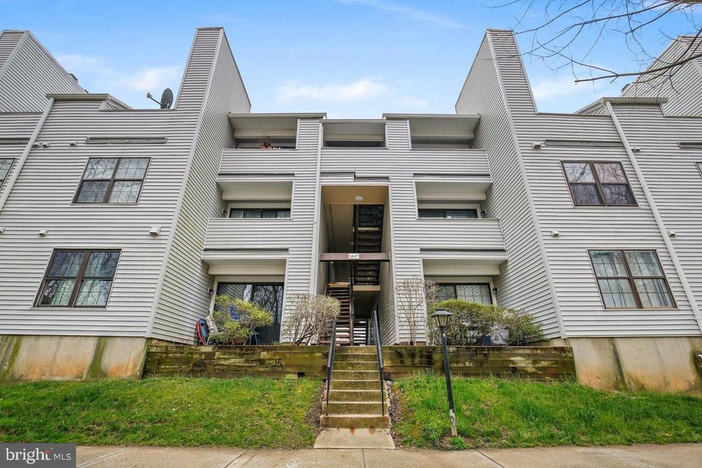 1647 CARRIAGE HOUSE TER #1647-C, Silver Spring, MD 20904