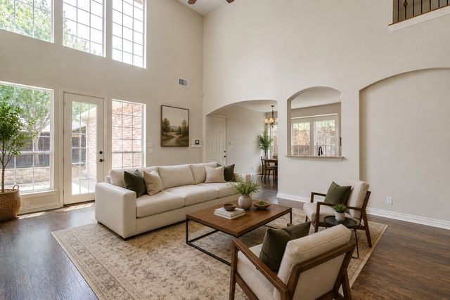 6898 Valley Brook Drive, Frisco, TX 75035