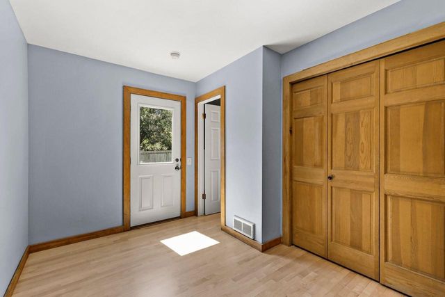 6413 Landfall Drive, Madison, WI 53705