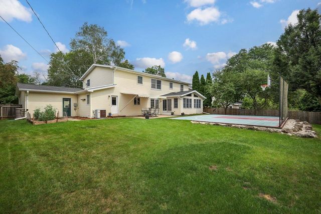 6413 Landfall Drive, Madison, WI 53705