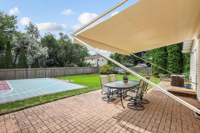6413 Landfall Drive, Madison, WI 53705