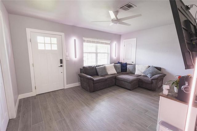 629 S Highland Drive, Mustang, OK 73064