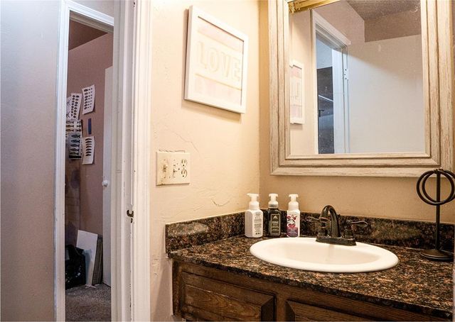 8301 Willow Creek Boulevard, Oklahoma City, OK 73162