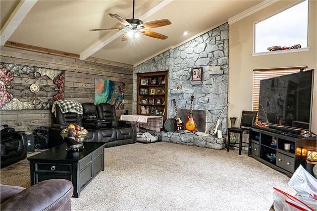 8301 Willow Creek Boulevard, Oklahoma City, OK 73162