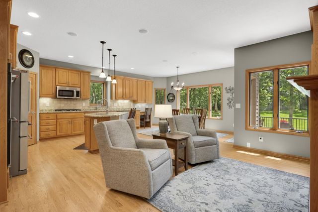 679 Oakgreen Avenue Court N, West Lakeland Twp, MN 55082