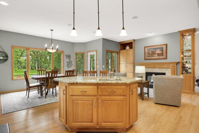 679 Oakgreen Avenue Court N, West Lakeland Twp, MN 55082