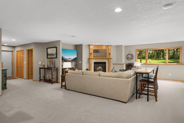 679 Oakgreen Avenue Court N, West Lakeland Twp, MN 55082