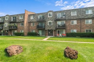 9390 Bay Colony Drive 3N, Des Plaines, IL 60016