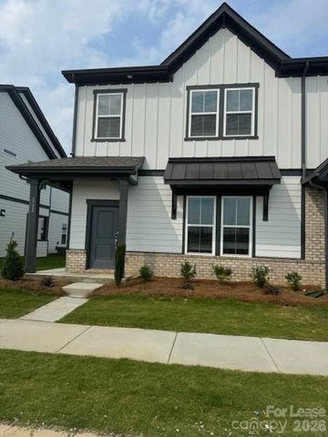 5724 Runnel Way, Harrisburg, NC 28075