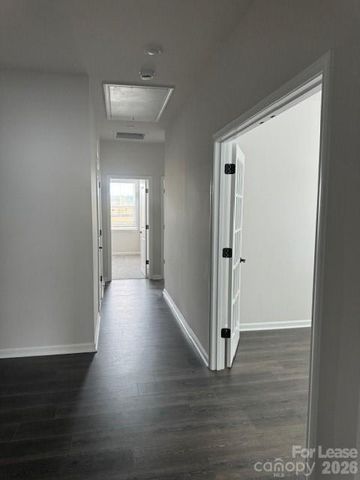 5724 Runnel Way, Harrisburg, NC 28075