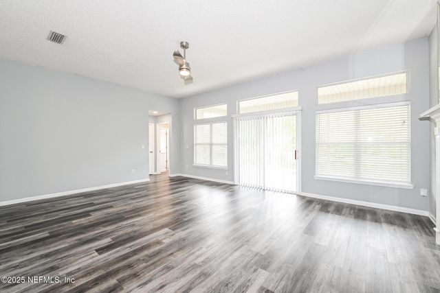 8656 FRANKIE MILL Court, Jacksonville, FL 32244