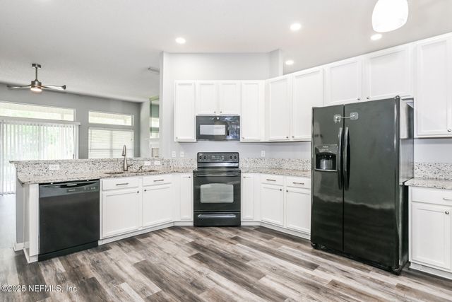 8656 FRANKIE MILL Court, Jacksonville, FL 32244