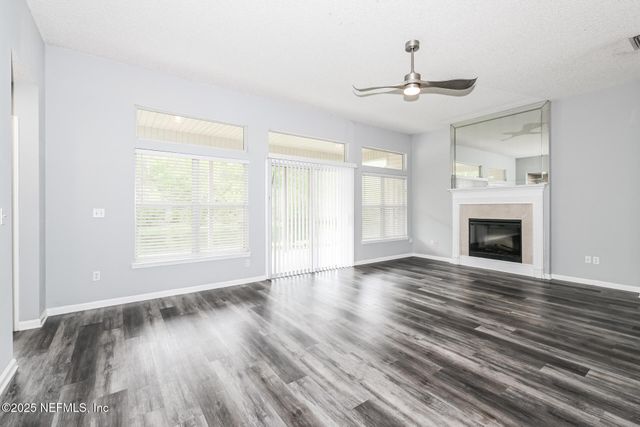 8656 FRANKIE MILL Court, Jacksonville, FL 32244