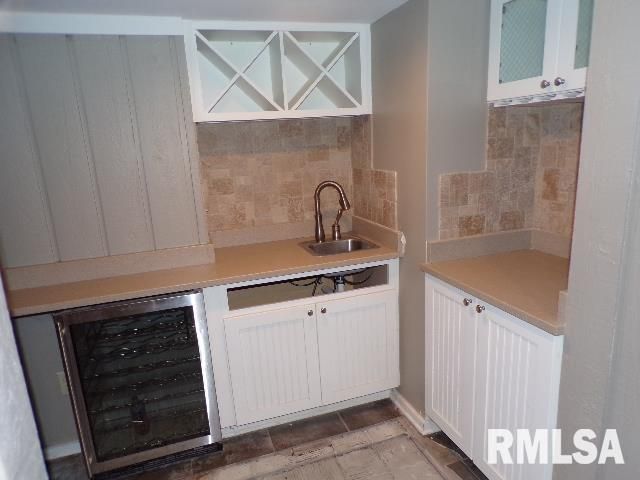 16 WILDWOOD Trail, Bettendorf, IA 52722