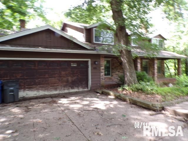 16 WILDWOOD Trail, Bettendorf, IA 52722