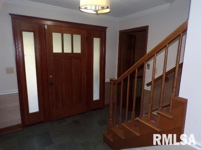 16 WILDWOOD Trail, Bettendorf, IA 52722