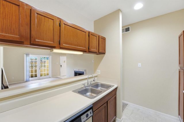 8055 Cambridge Street 5, Houston, TX 77054