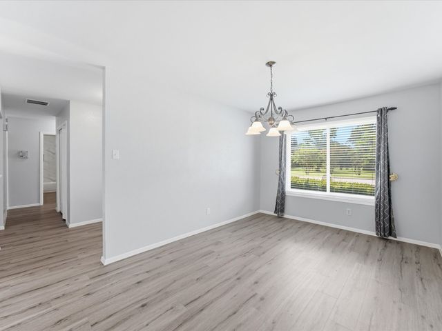 1327 Big Stone Gap Road, Duncanville, TX 75137