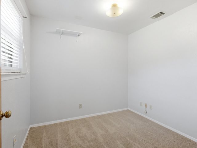 1327 Big Stone Gap Road, Duncanville, TX 75137