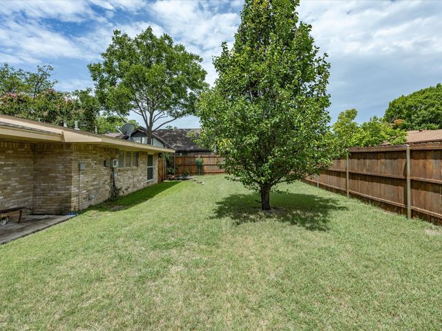 1327 Big Stone Gap Road, Duncanville, TX 75137