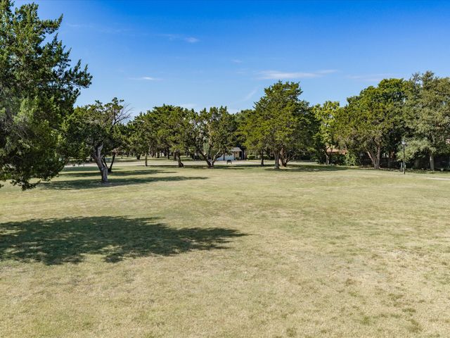 1327 Big Stone Gap Road, Duncanville, TX 75137