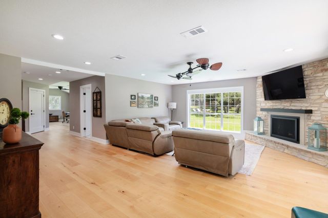 10229 Oliver DR, Austin, TX 78737