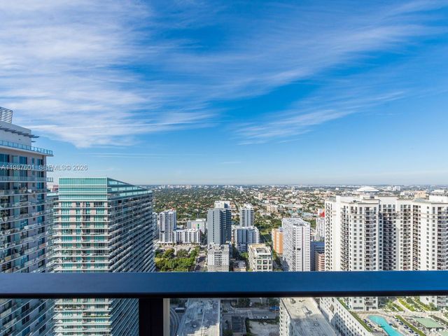 1000 Brickell Plz 4104, Miami, FL 33131
