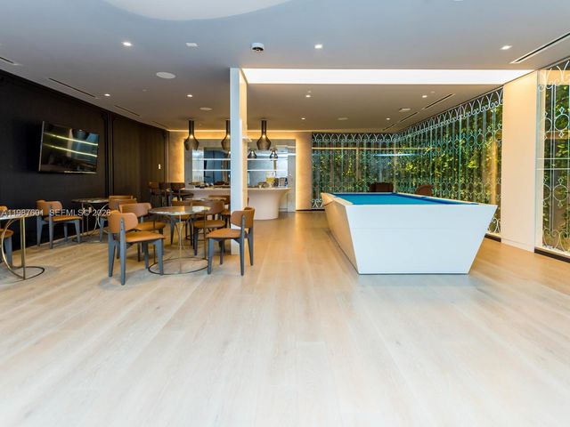 1000 Brickell Plz 4104, Miami, FL 33131